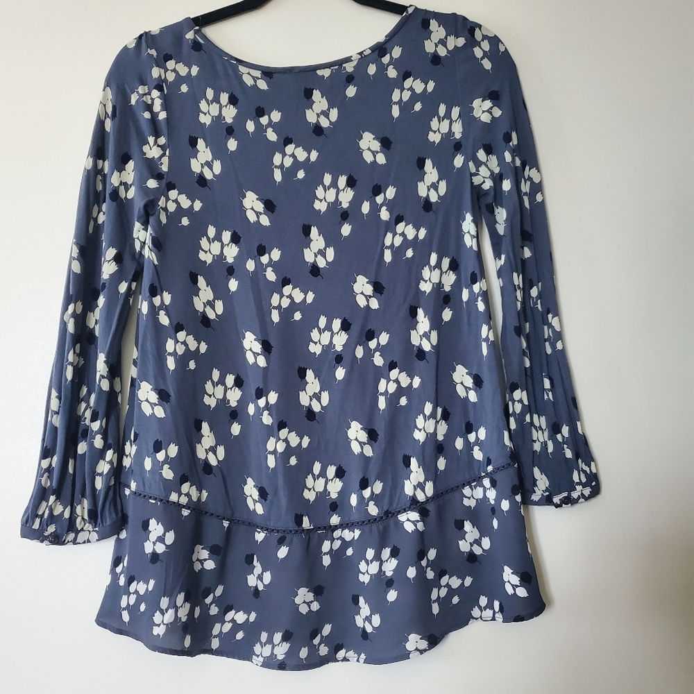Loft Top Size Small - Picture 2 of 4